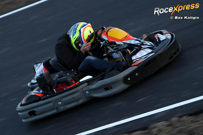 Kartcentrum Lelystad dikke fun bij 2uursrace